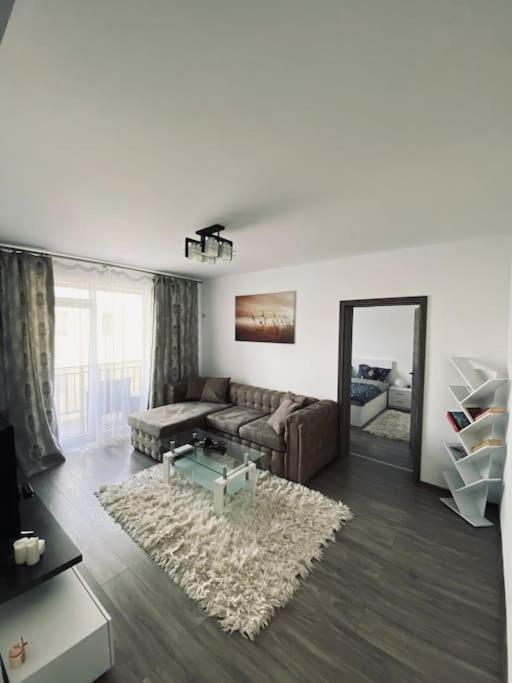 Apartament 2 Camere Modern Si Confortabil Giroc Екстер'єр фото